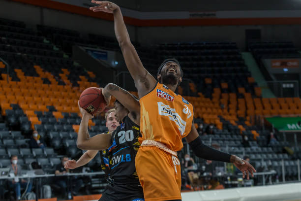 战术调整到 战术调整到